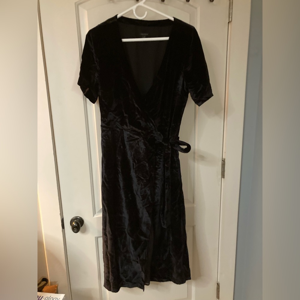**SALE** Velvet midi wrap dress - Ann Taylor 8